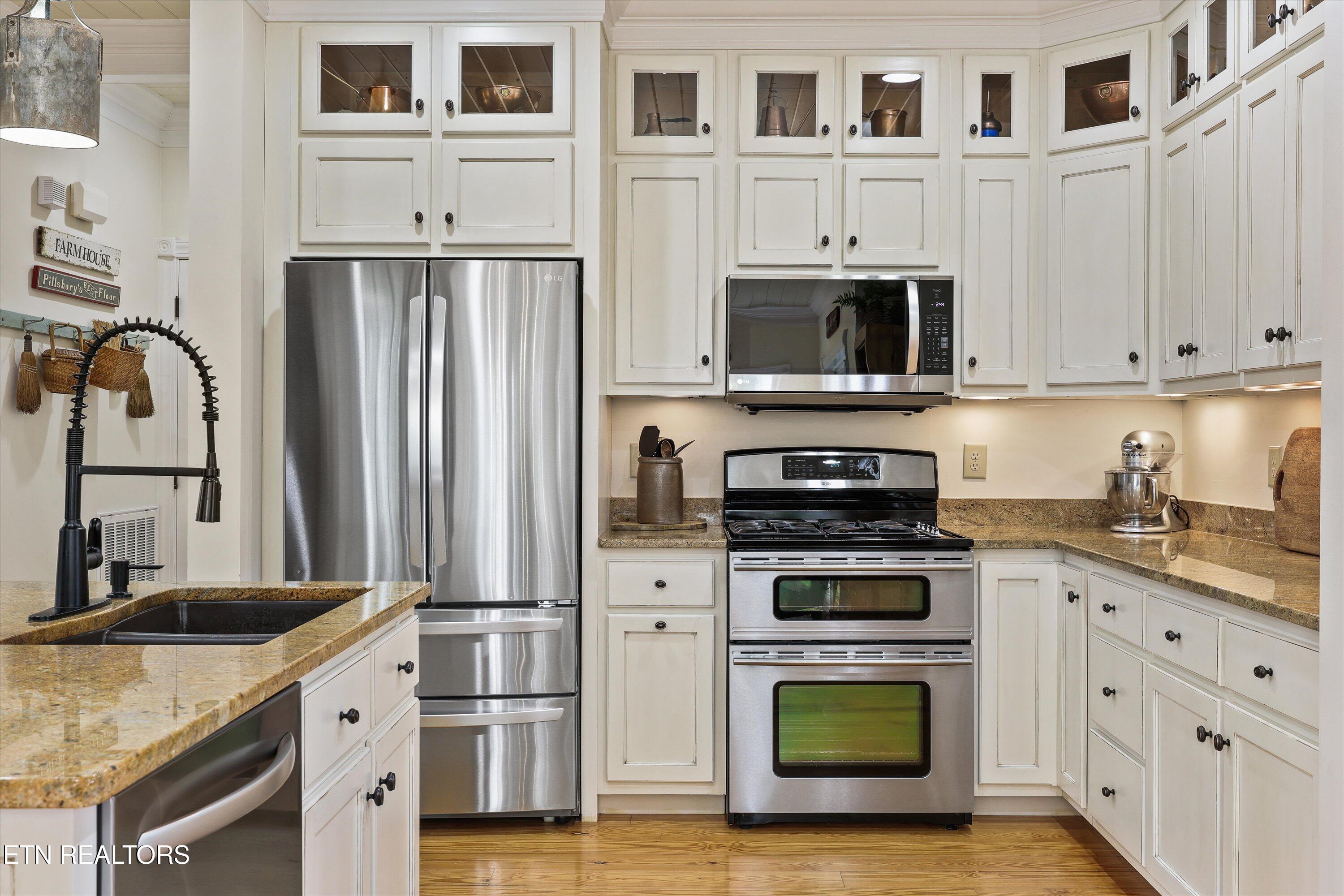 21 East Norris Road Norris, TN 37828 - Photo 12 of 40 KITCHEN
