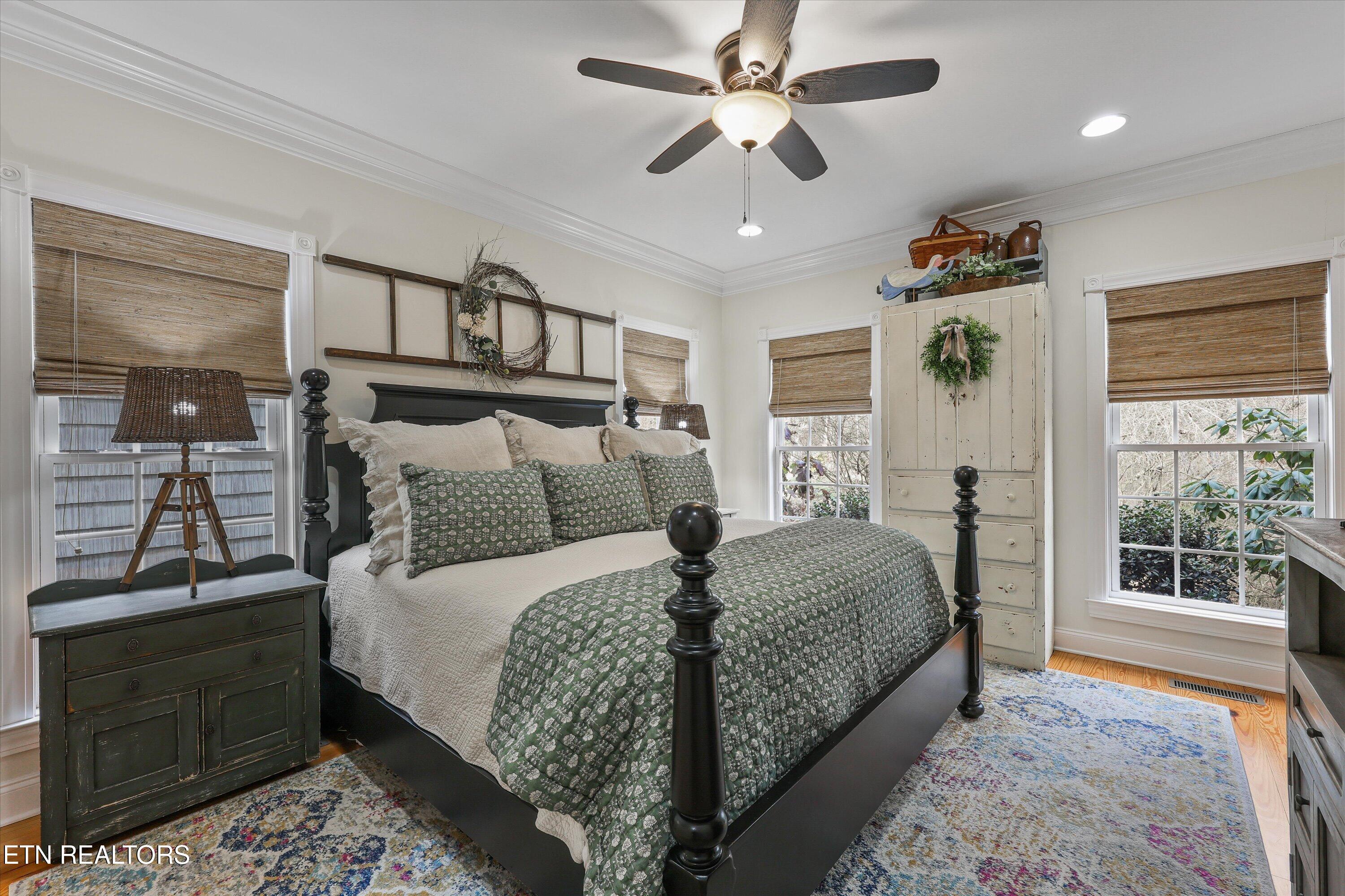 21 East Norris Road Norris, TN 37828 - Photo 19 of 40 PRIMARY SUITE