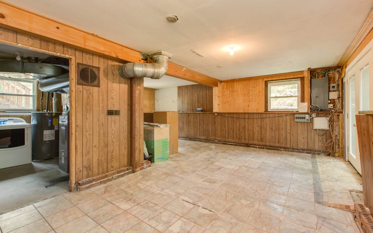92 Walnut Hill Road Derry, NH 03038 - Photo 24 of 37