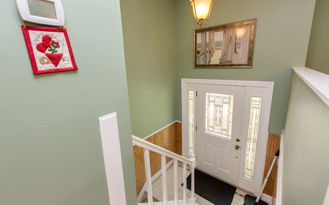 92 Walnut Hill Road Derry, NH 03038 - Photo 7 of 37