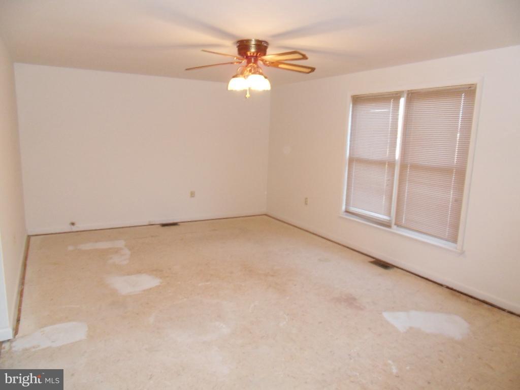 6925 Back Landing Road Hurlock, MD 21643 - Photo 22 of 30 Family Room