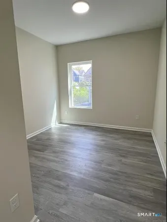 $2,400 | 37 Woodland Street, Unit 1, New Haven, CT 06511