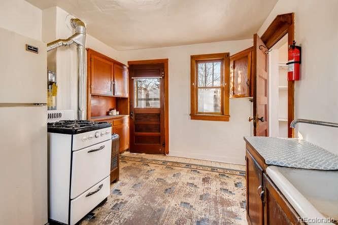 108 East Baseline Road Lafayette, CO 80026 - Photo 32 of 34