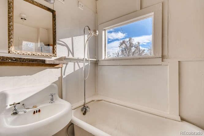 108 East Baseline Road Lafayette, CO 80026 - Photo 8 of 34