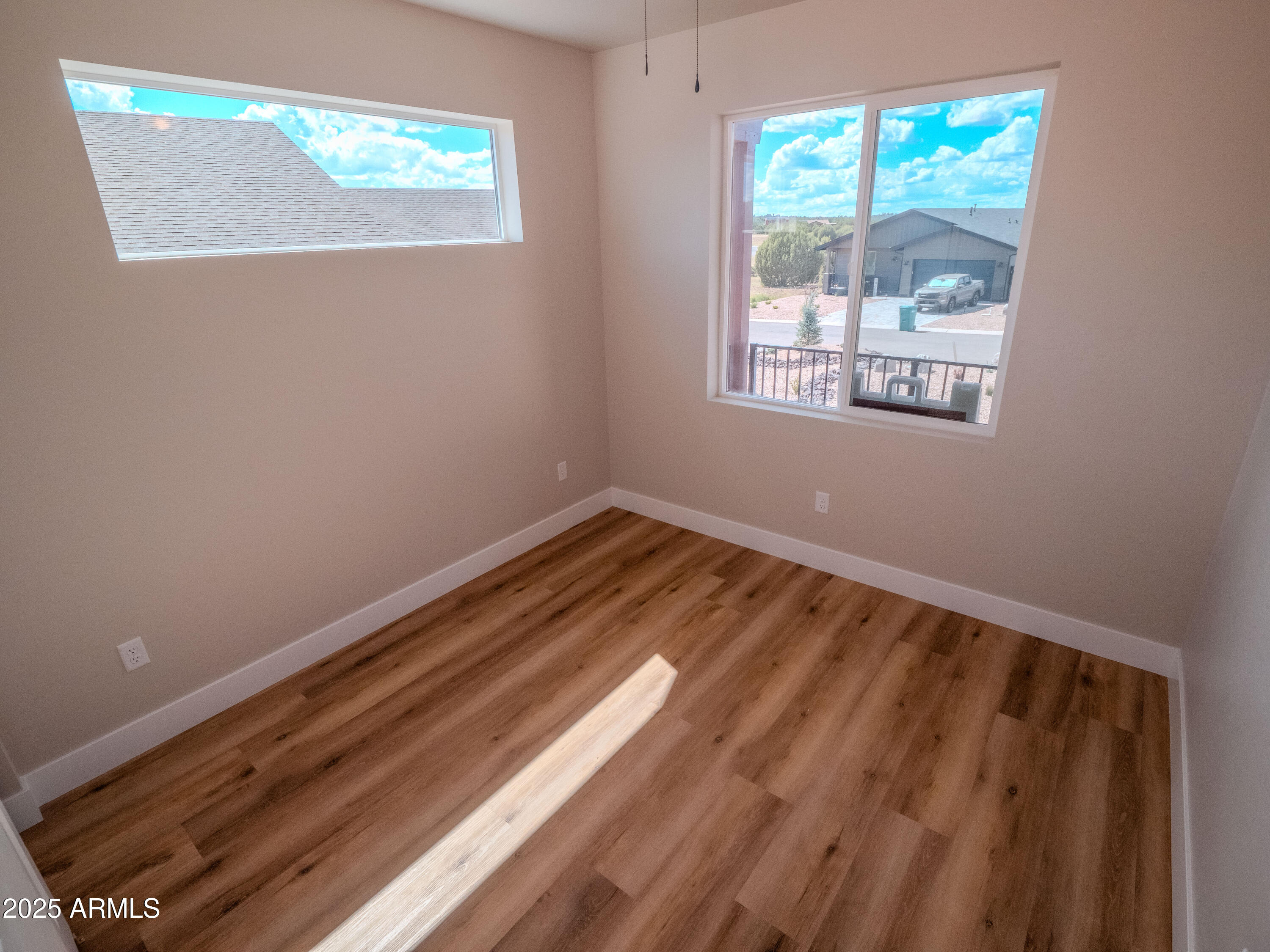 941 South Ridgeway Place Show Low, AZ 85901 - Photo 23 of 67 a view of a small space with window