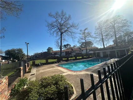 $154,999 | 218 Terry Parkway, Unit D, Terrytown, LA 70056