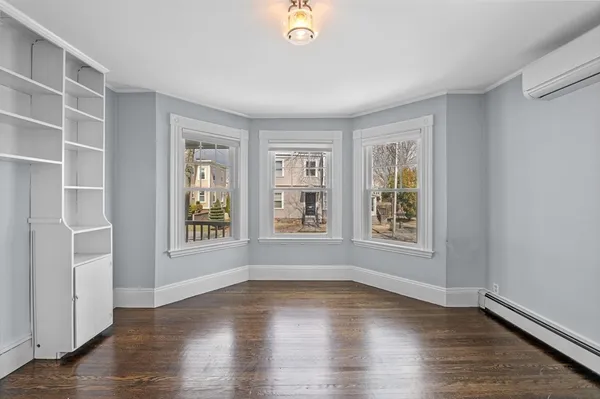 $3,300 | 41 Abbott Street, Unit 1, Beverly, MA 01915