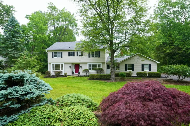 $589,000 | 38 Buena Vista Terrace, Central Valley, NY 10917