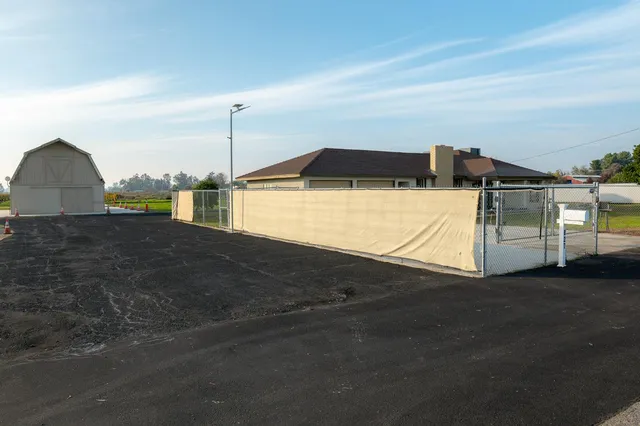 a view of a outdoor space