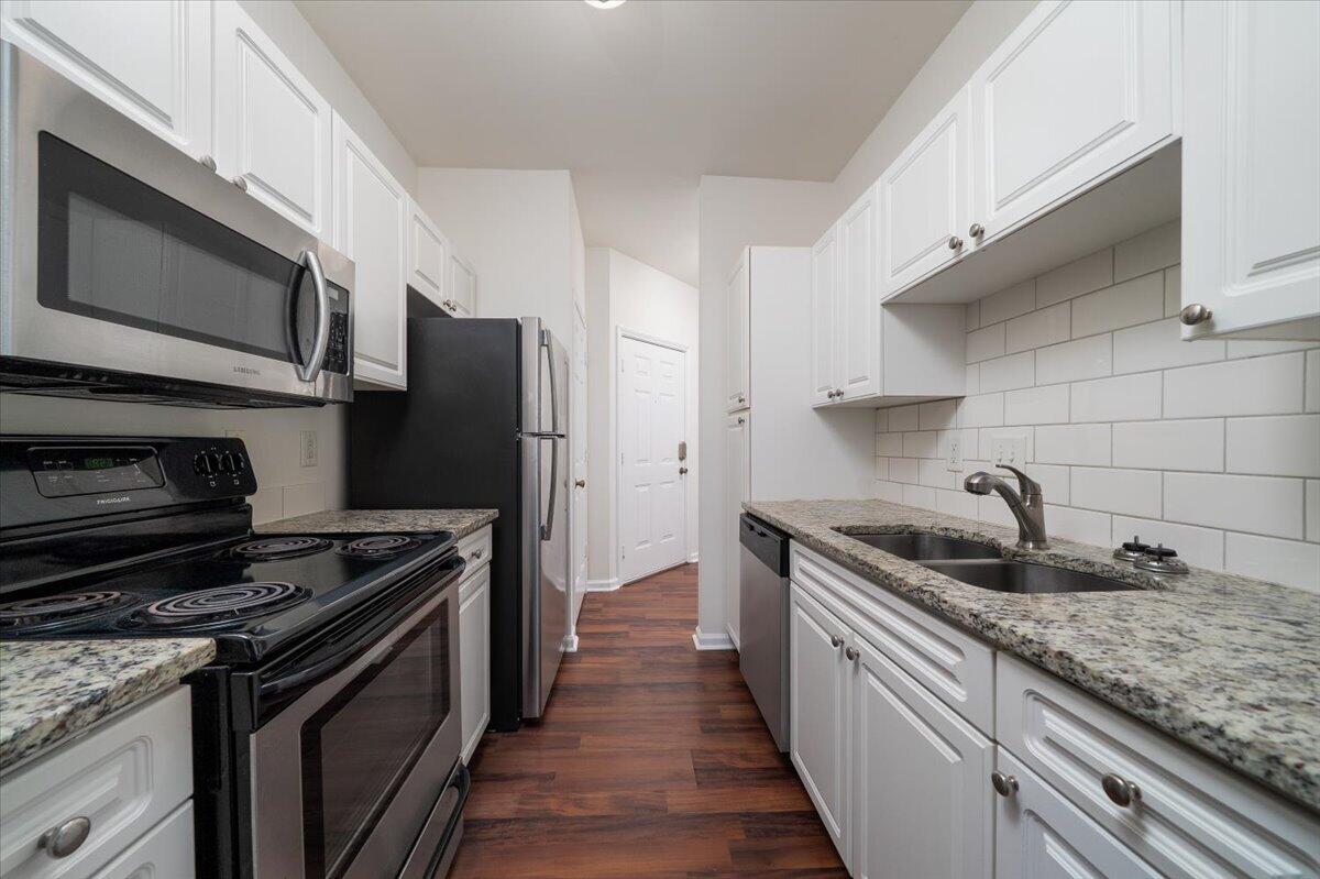 1932 Chatelain Way Mount Pleasant, SC 29464 - Photo 7 of 26 09-1832Chatelain_009