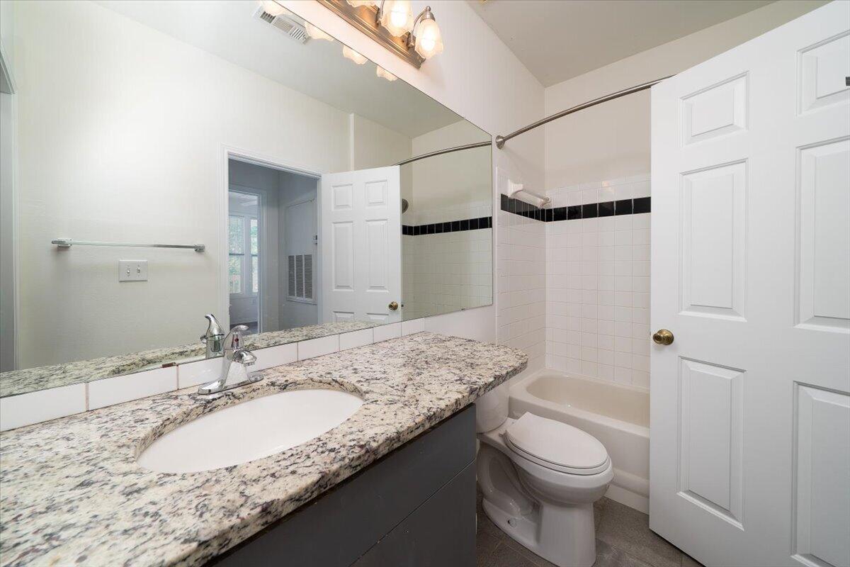 1932 Chatelain Way Mount Pleasant, SC 29464 - Photo 10 of 26 15-1832Chatelain_015