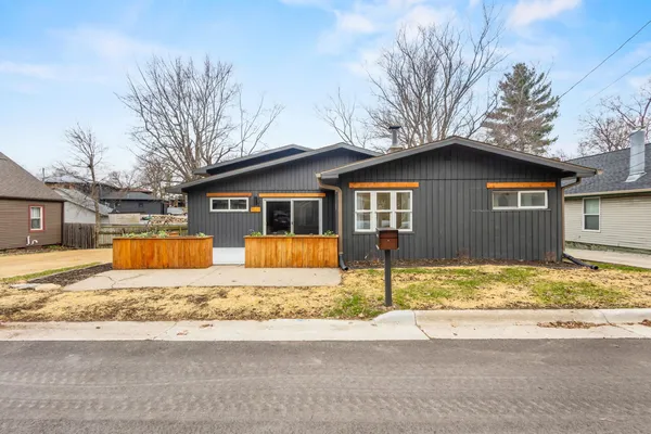 $465,000 | 4516 Lakeview Avenue, McFarland, WI 53558