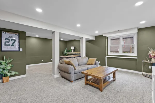 $465,000 | 4516 Lakeview Avenue, McFarland, WI 53558