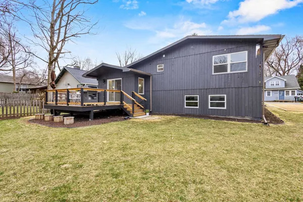 $465,000 | 4516 Lakeview Avenue, McFarland, WI 53558