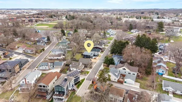 $465,000 | 4516 Lakeview Avenue, McFarland, WI 53558