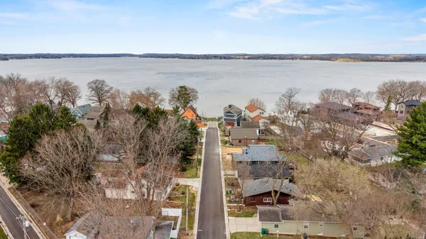 $465,000 | 4516 Lakeview Avenue, McFarland, WI 53558