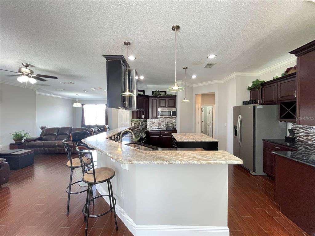 907 Wildflower Road Davenport, FL 33837 - Photo 3 of 28