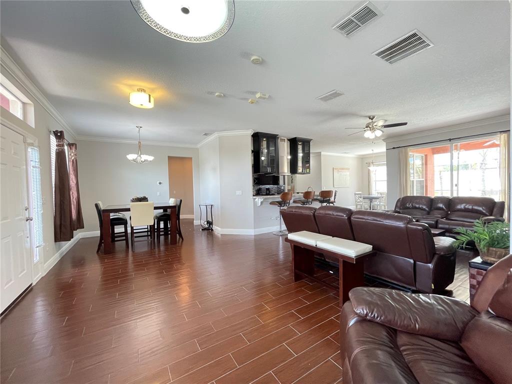 907 Wildflower Road Davenport, FL 33837 - Photo 6 of 28