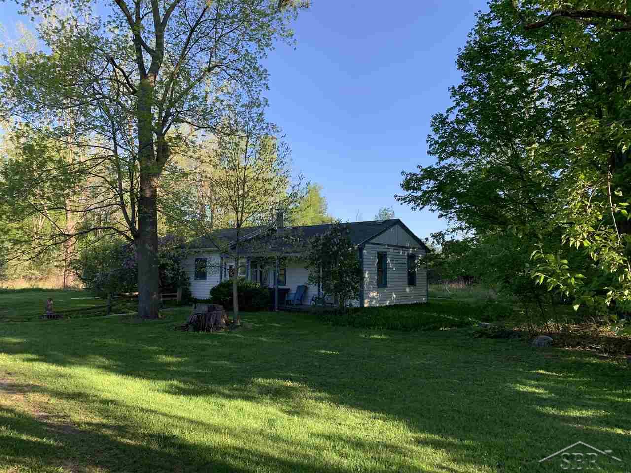 1825 North Graham Road Freeland, MI 48623 - Photo 1 of 1