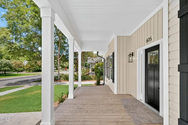 $331,000 | 605 South Layton Avenue, Dunn, NC 28334