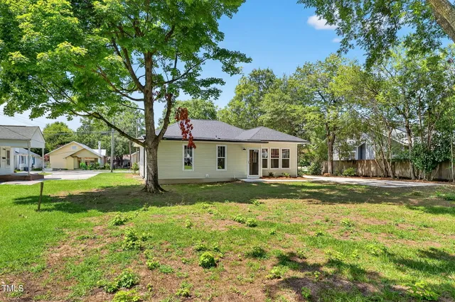 $331,000 | 605 South Layton Avenue, Dunn, NC 28334