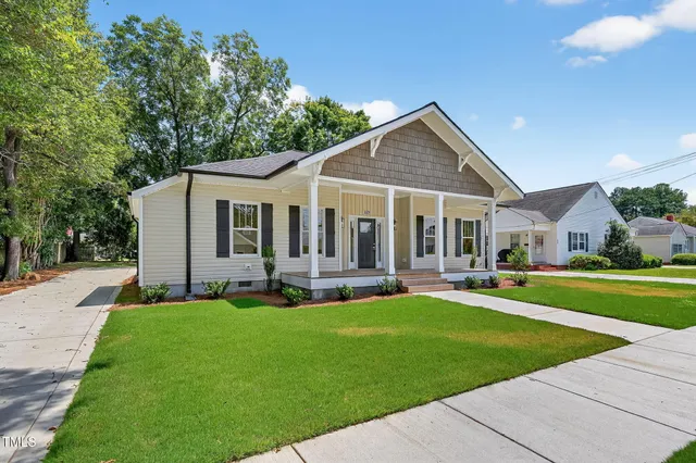 $331,000 | 605 South Layton Avenue, Dunn, NC 28334