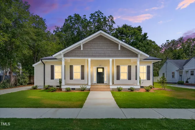 $331,000 | 605 South Layton Avenue, Dunn, NC 28334