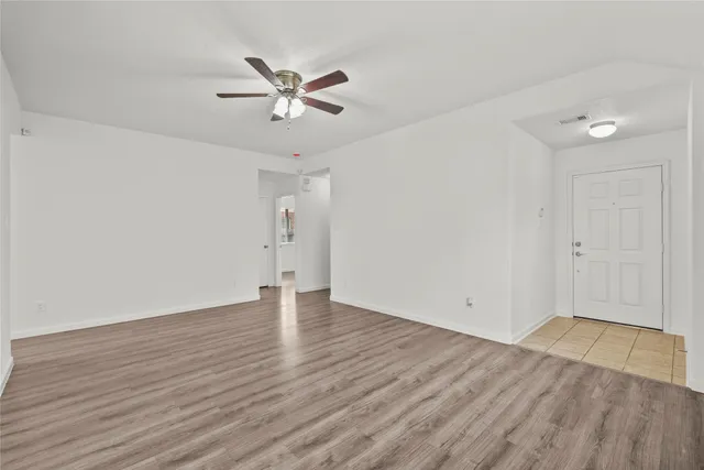 $265,000 | 11007 View Pointe Lane, Houston, TX 77034