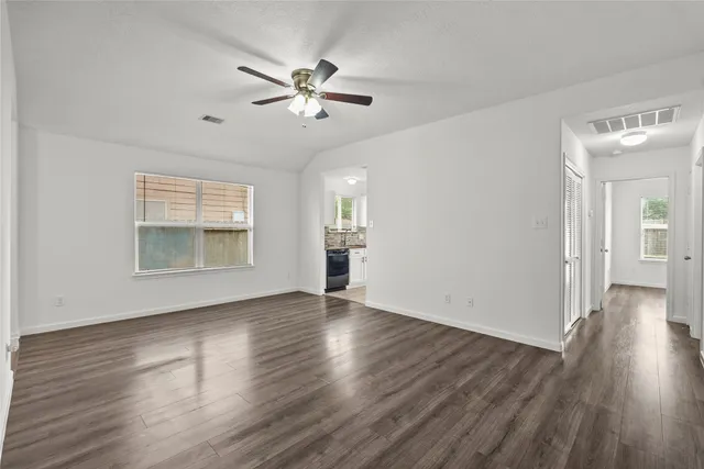 $265,000 | 11007 View Pointe Lane, Houston, TX 77034