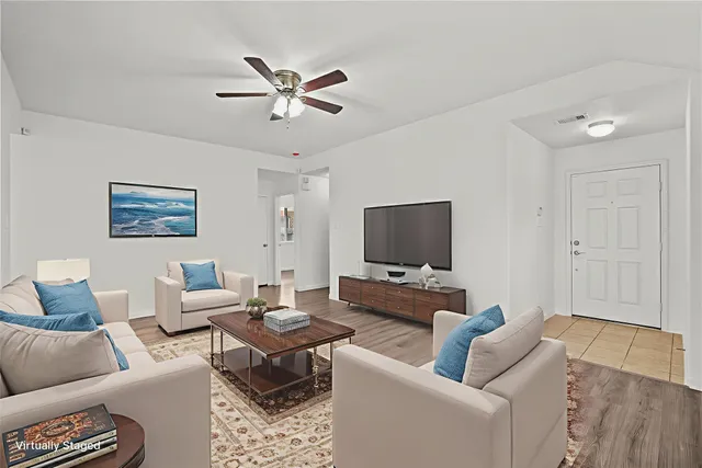 $265,000 | 11007 View Pointe Lane, Houston, TX 77034