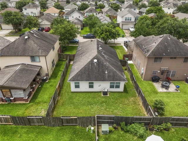 $265,000 | 11007 View Pointe Lane, Houston, TX 77034