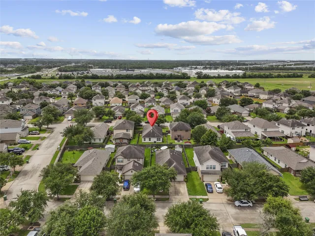 $265,000 | 11007 View Pointe Lane, Houston, TX 77034