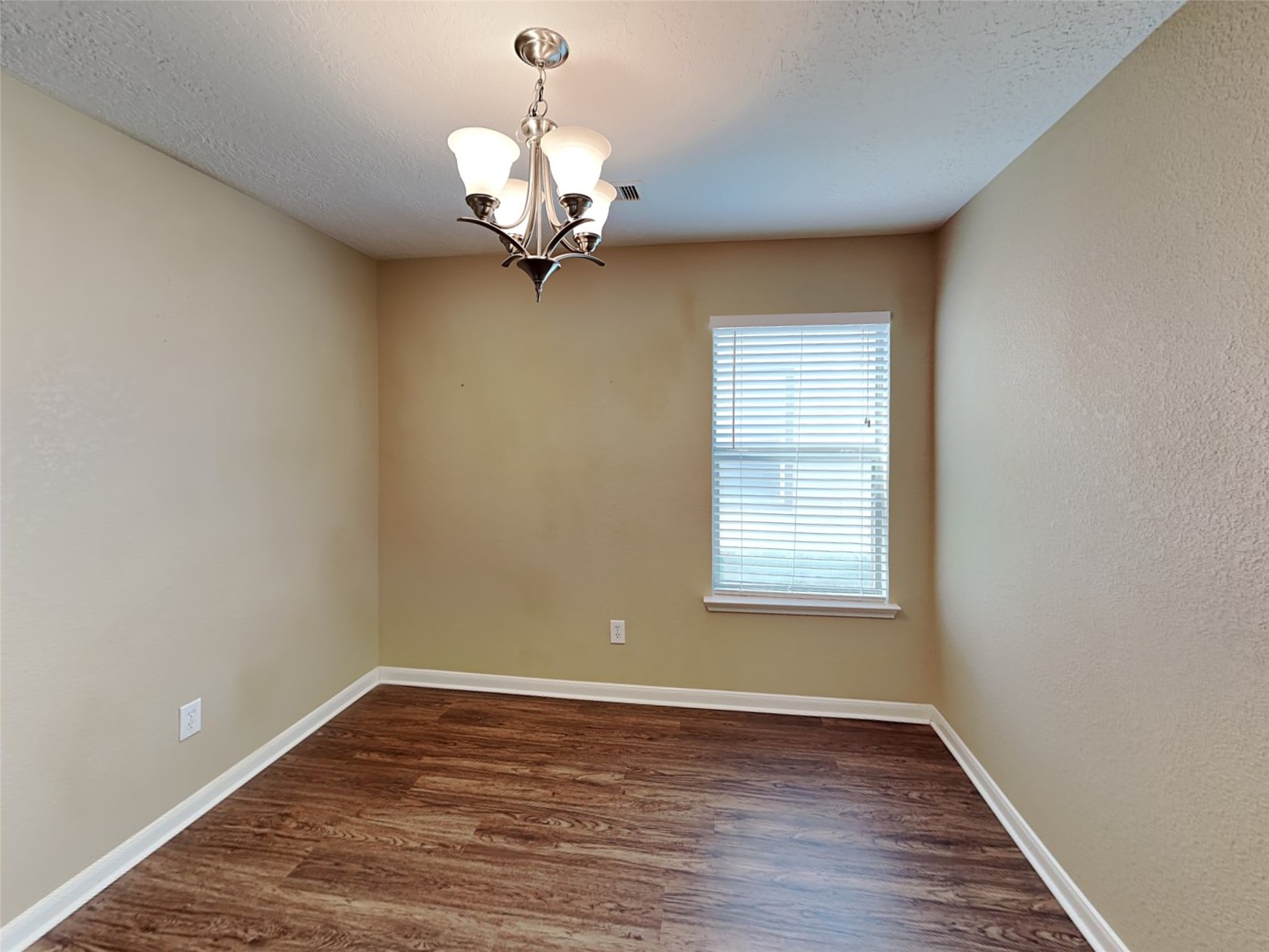 3030 Legends York Drive Spring, TX 77386 - Photo 5 of 18