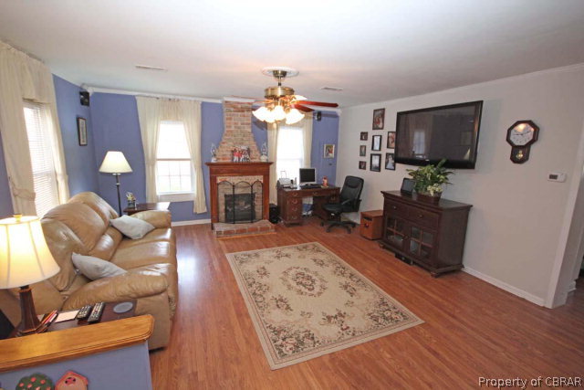 8405 Back Creek Road Gloucester, VA 23061 - Photo 3 of 24