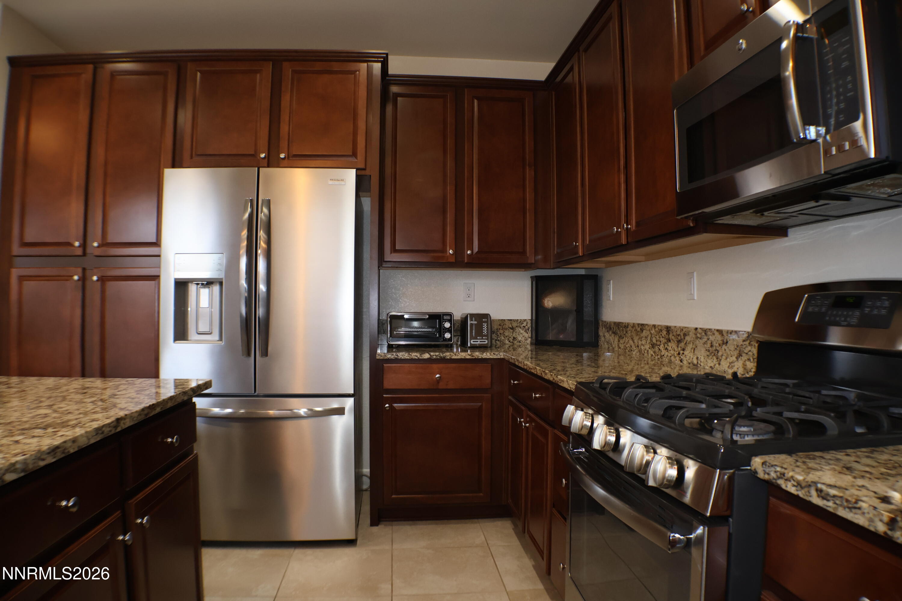 2056 Whitecliff Drive Reno, NV 89521 - Photo 17 of 69 IMG_0028