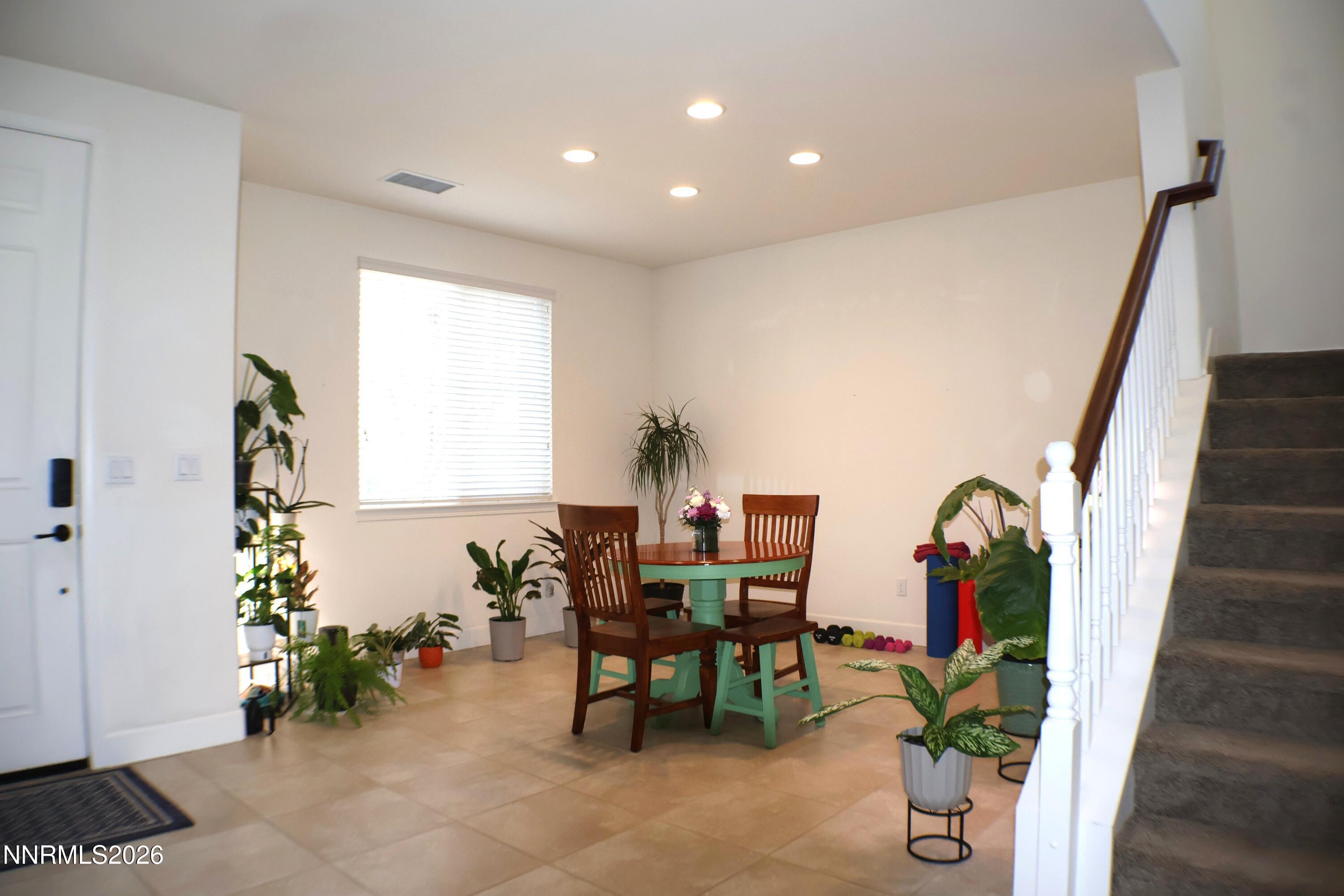 2056 Whitecliff Drive Reno, NV 89521 - Photo 5 of 69 IMG_0007