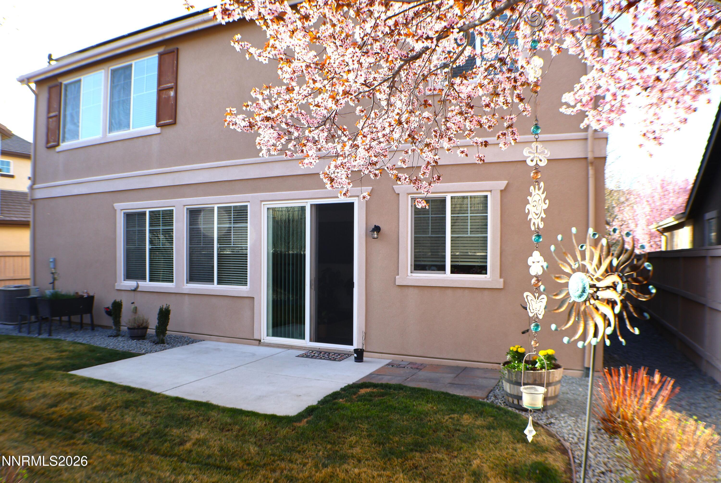 2056 Whitecliff Drive Reno, NV 89521 - Photo 63 of 69 Back 3