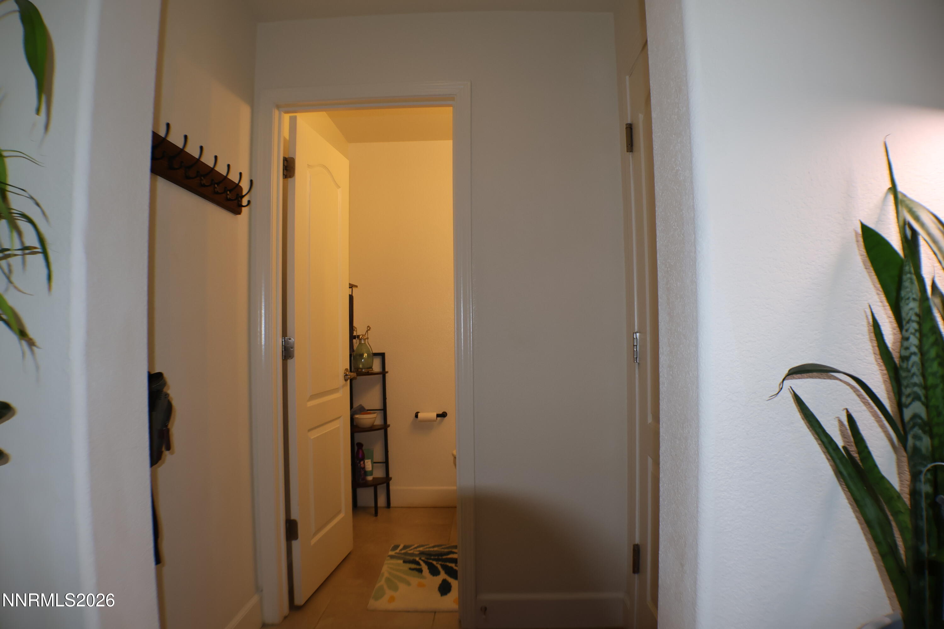 2056 Whitecliff Drive Reno, NV 89521 - Photo 9 of 69 IMG_0012