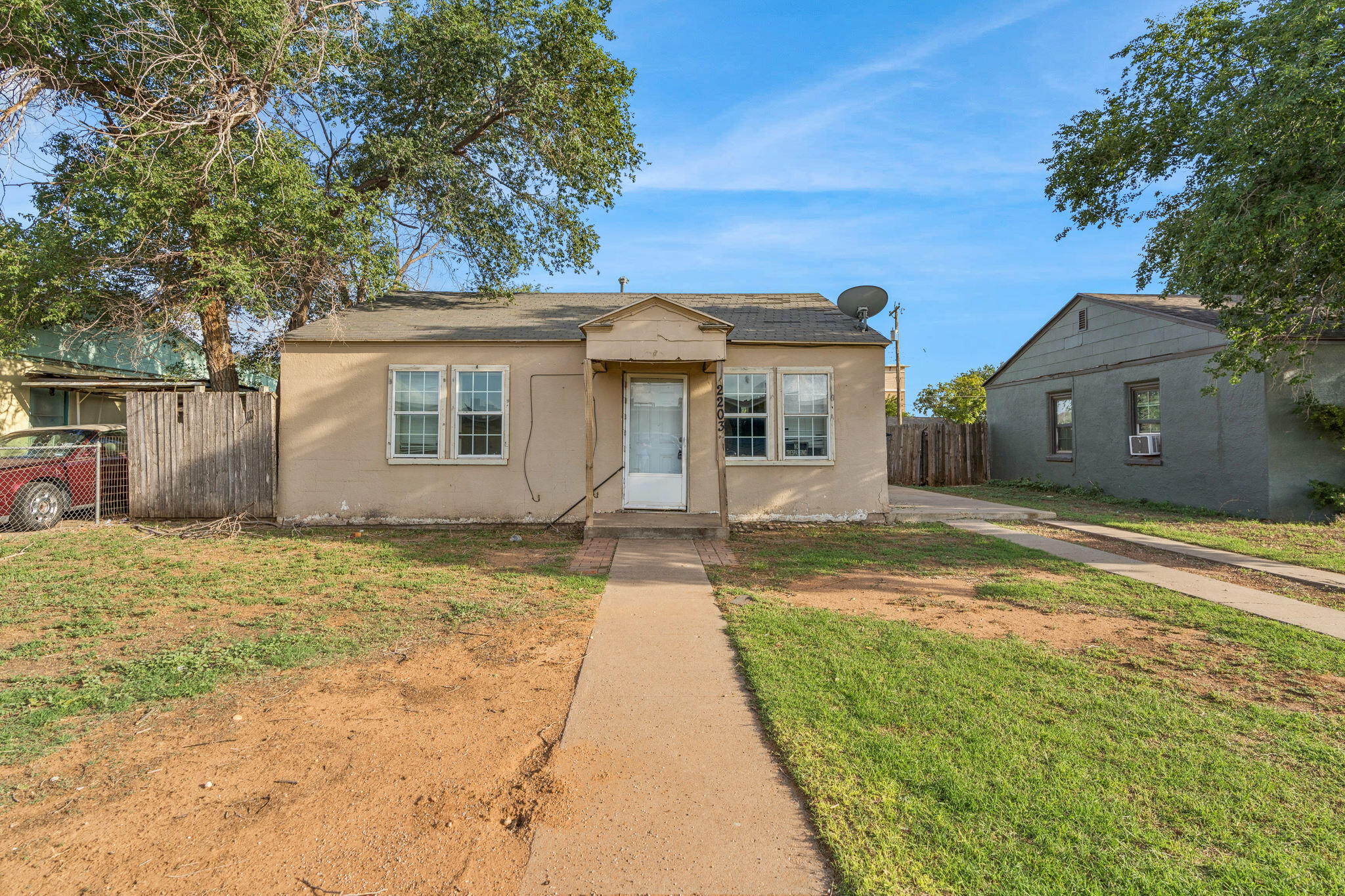 02_2203_2nd_Pl_Lubbock_TX_79415_USA-Exte