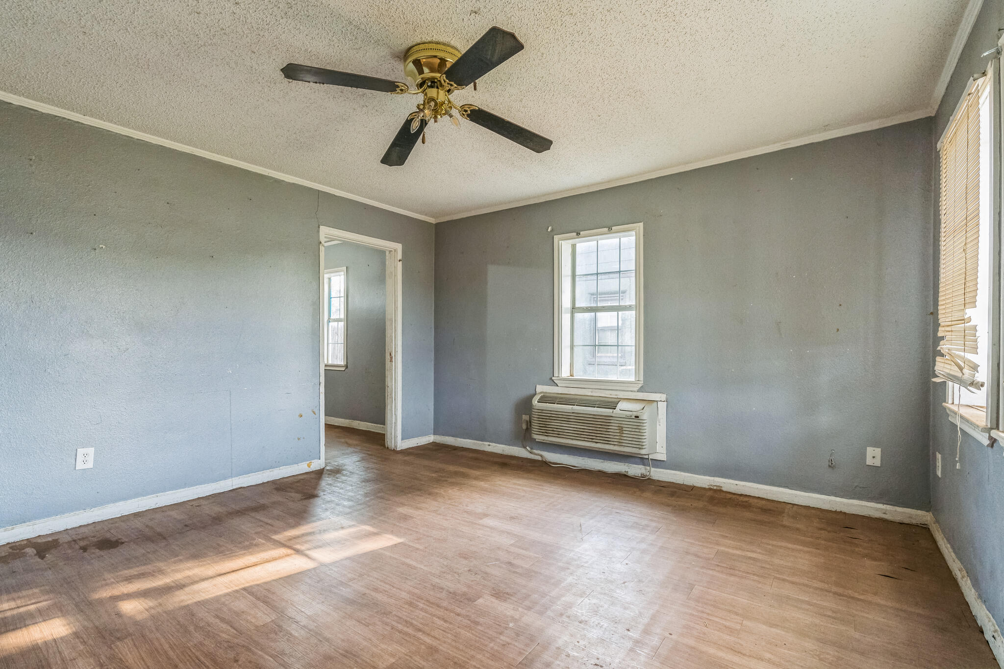 2203 2nd Place Lubbock, TX 79415 - Photo 4 of 17 15_2203_2nd_Pl_Lubbock_TX_79415_USA-Othe