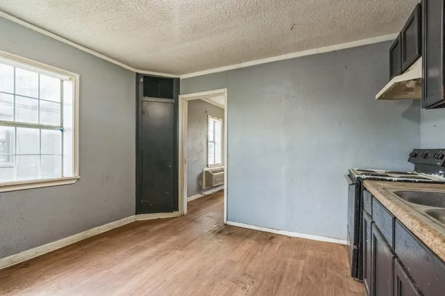 $40,000 | 2203 2nd Place, Lubbock, TX 79415