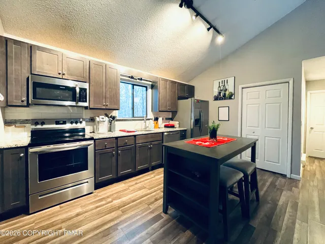 $2,400 | 3104 Northgate Road, Lake Ariel, PA 18436