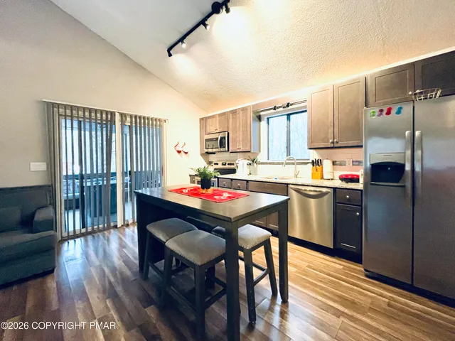 $2,400 | 3104 Northgate Road, Lake Ariel, PA 18436