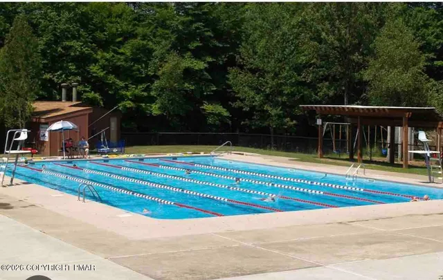 $2,400 | 3104 Northgate Road, Lake Ariel, PA 18436