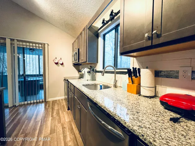 $2,400 | 3104 Northgate Road, Lake Ariel, PA 18436