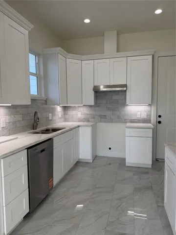$2,200 | 6808 Ralston Street, Unit A, Houston, TX 77016