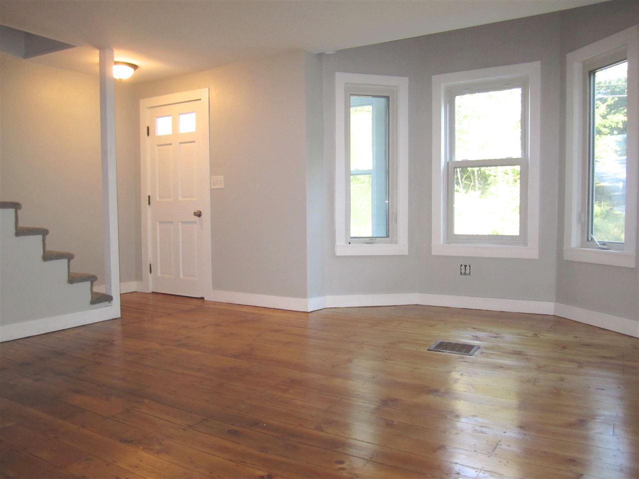 92 Wilton Road Milford, NH 03055 - Photo 7 of 29 Gallery Image 7