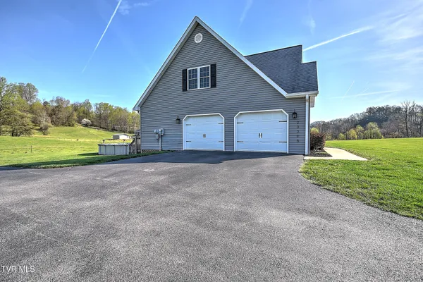 $509,000 | 23395 Larwood Lane, Bristol, VA 24202