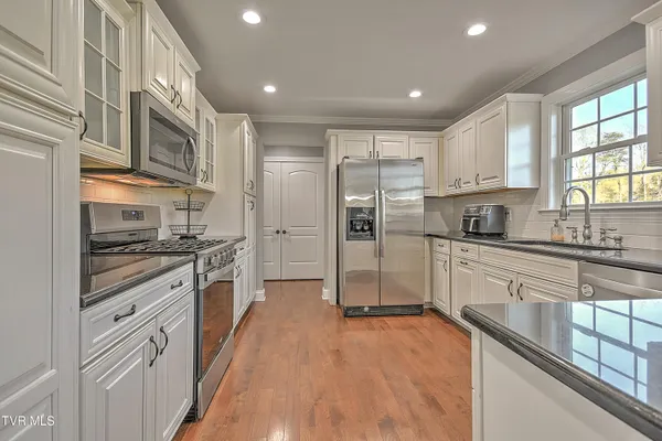 $509,000 | 23395 Larwood Lane, Bristol, VA 24202