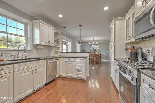 $509,000 | 23395 Larwood Lane, Bristol, VA 24202